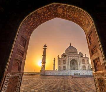 Sunrise Tour With Taj Mahal